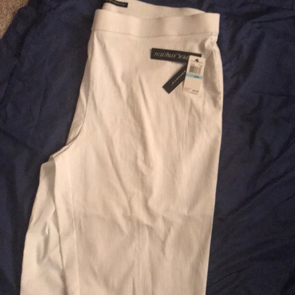 White Capri Pants